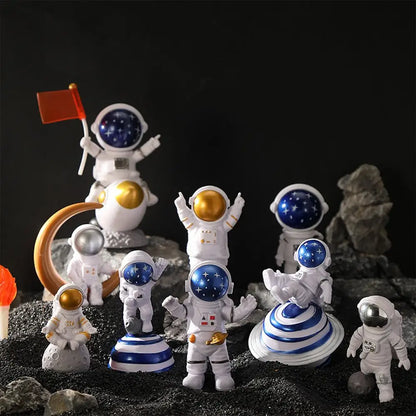 Spaceman Figurine Resin Desktop Ornament